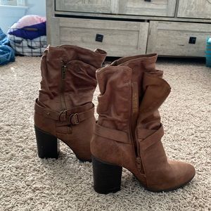 Brown cowgirl boots